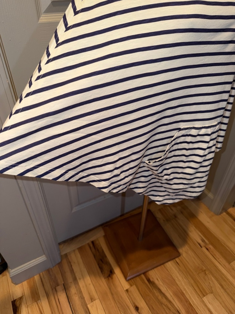 Rock Flower Paper Poncho O/S - Picture 3 of 9